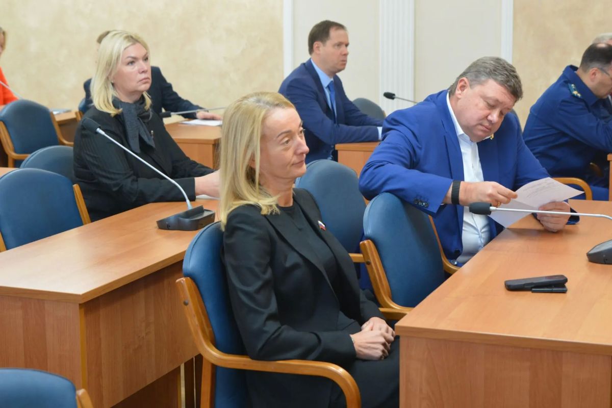 На Совете городского парламента была утверждена повестка и назначен день проведения двенадцатого заседания городской Думы – 30 октября На Совете городского парламента была утверждена повестка и назначен день проведения двенадцатого заседания городской Думы – 30 октября
