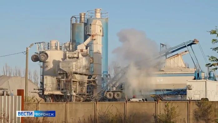 Жители ЖК «Берег» пожаловались на едкое химическое зловоние по вечерам Жители ЖК «Берег» пожаловались на едкое химическое зловоние по вечерам