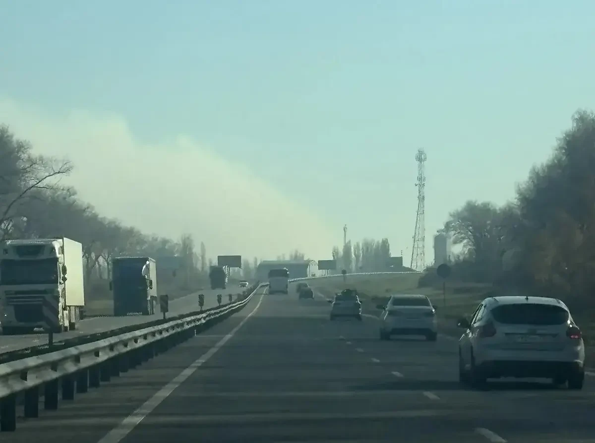 Крупный пожар вспыхнул в селе под Воронежем