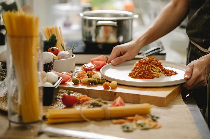 На каждой кухне: ешьте эти 5 продуктов, чтобы снизить «плохой» холестерин
