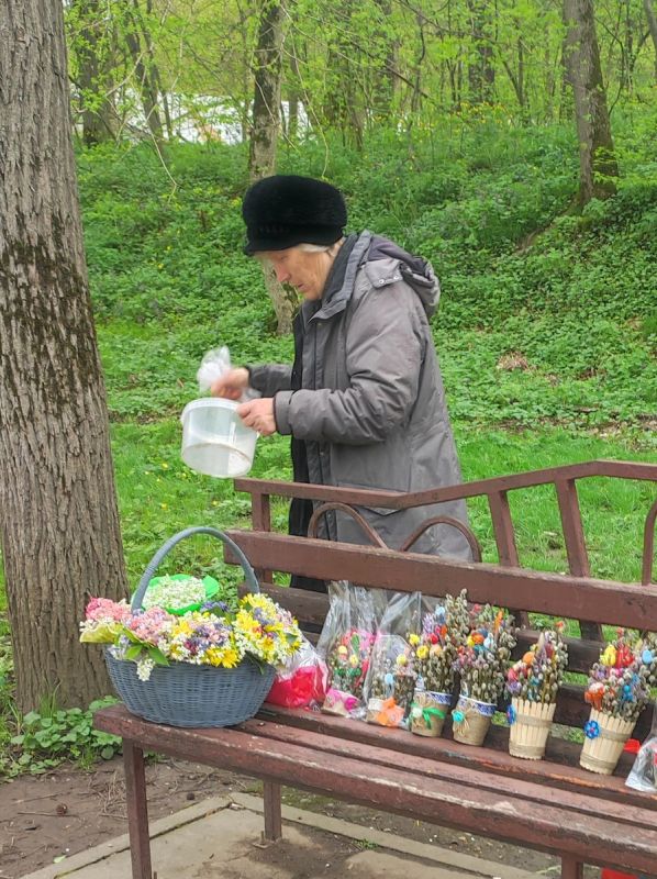 Как живут пенсионеры в России: Тёплый уют и непростые реалии