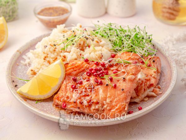 Рыбные деликатесы для праздника: 7 вкусных рецептов, которые удивят гостей