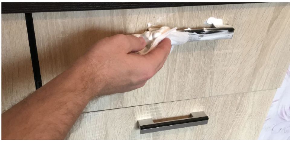 Неожиданные хитрости с пеной для бритья: откройте новые горизонты уборки