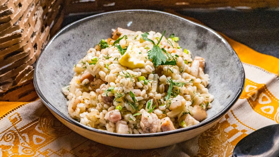 Перловка с салом и луком: домашний уют на вашем столе