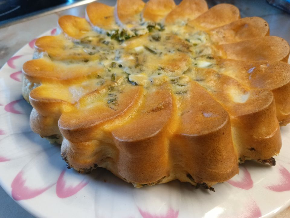 Заливной пирог с зеленым луком: простота и вкус на вашем столе