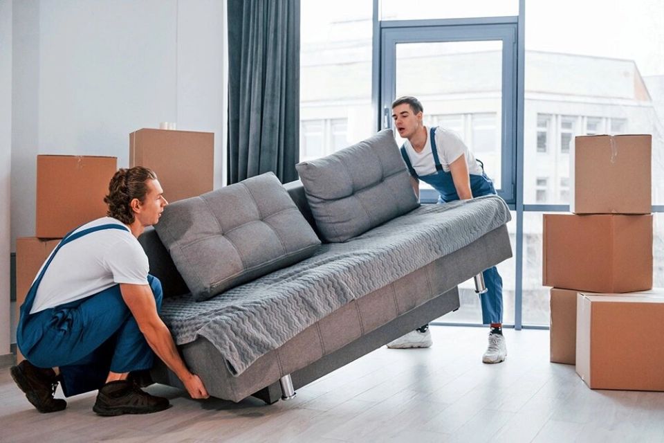 Как вернуть диван в 2025: права потребителей и что нужно знать