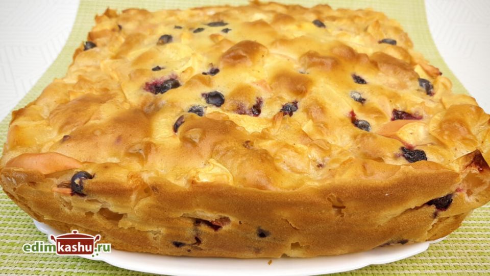 Нежный яблочный пирог на кефире