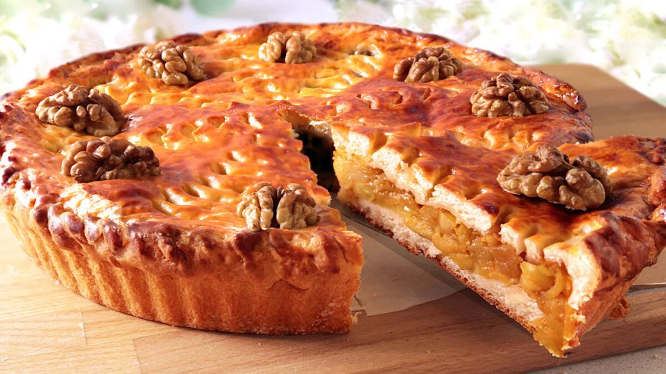 Яблочный пирог: секреты успеха и вкуснейший рецепт