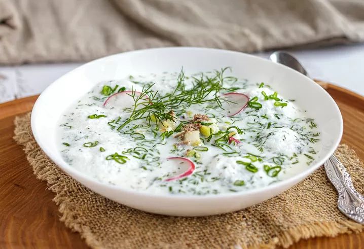 Окрошка на минералке: освежающий вкус лета в каждой порции