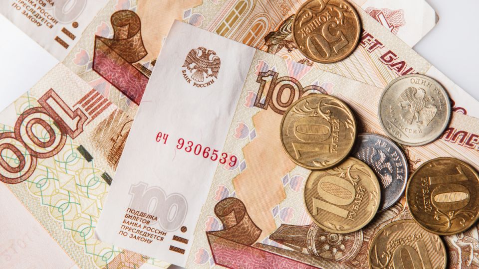 Почему магазины обязаны принимать даже поврежденные банкноты