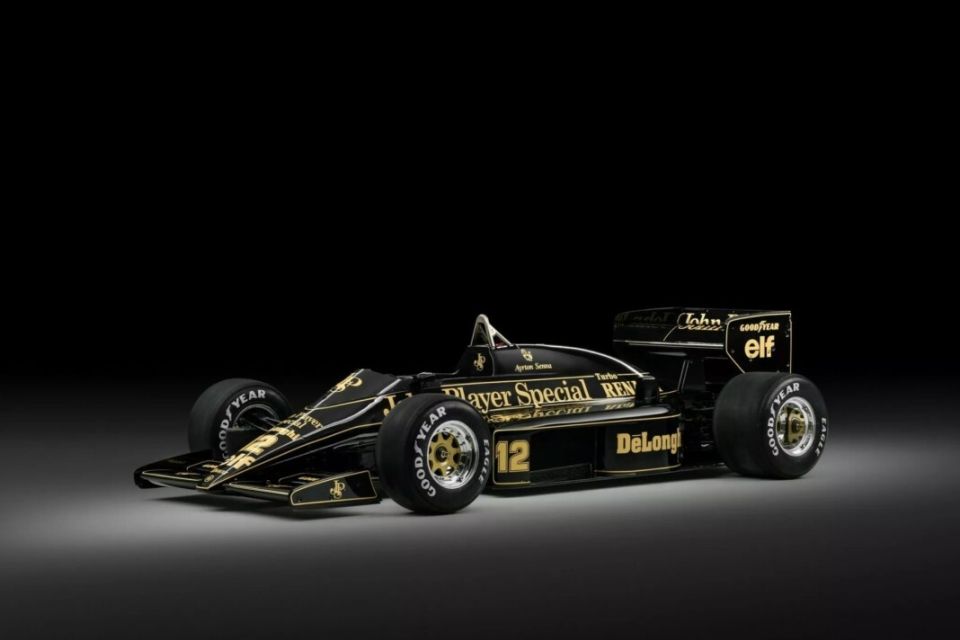 На аукционе появится легендарный Lotus 98T Айртона Сенны с мощным турбо-V6